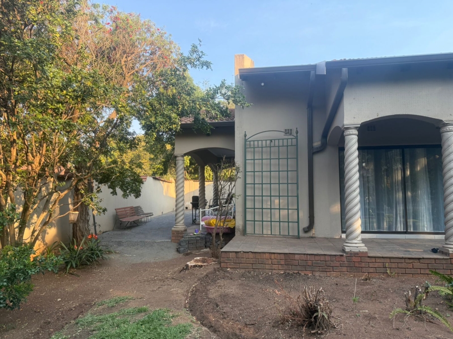 3 Bedroom Property for Sale in Safari Gardens North West